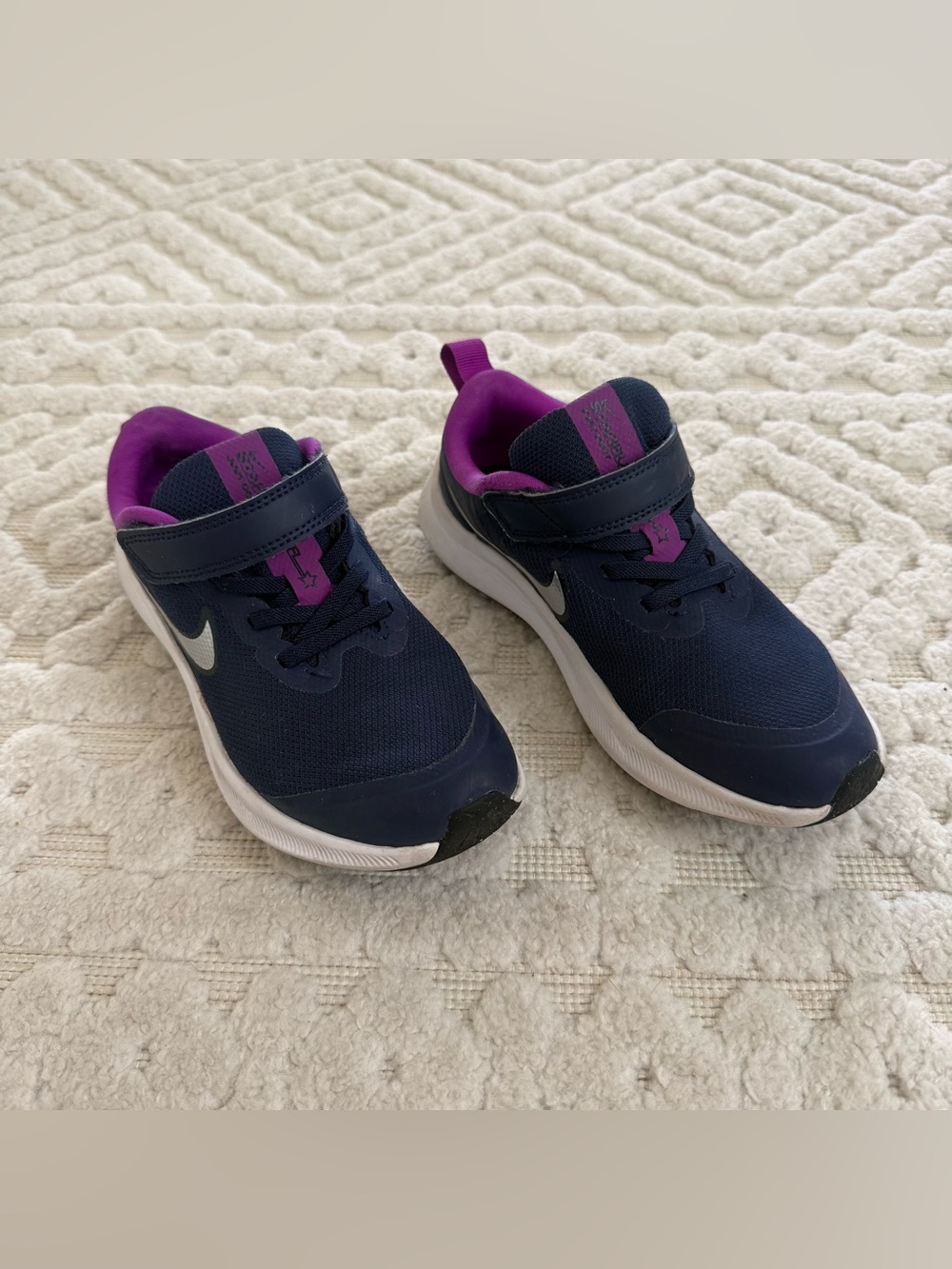 Nike Star Runner 4 Kids Sneakers Navy Purple Hook Loop Running Shoes Size 1.5Y